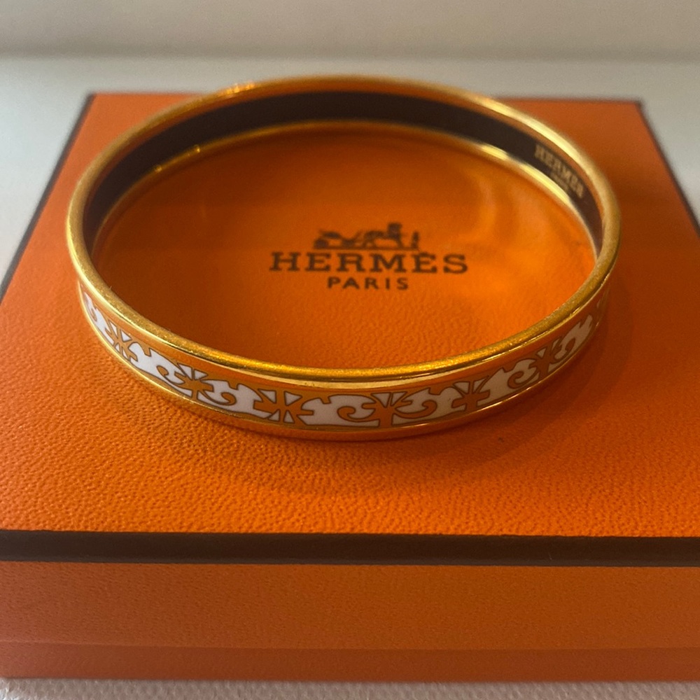 Hermes narrow enamel bangle, FYI box is missing